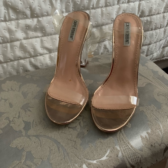 Clear Heels - Picture 2 of 4